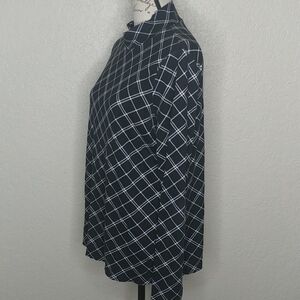 Perfectly Soft Diamond Pattern Shirt Size L